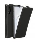 Accezz Flipcase voor de Samsung Galaxy Note 10 Plus - Zwart