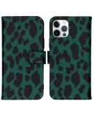 Design Softcase Book Case voor de iPhone 12 (Pro) - Green Leopard
